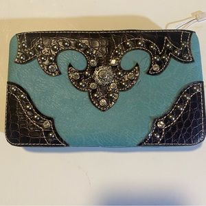 Heritage West clutch, will fit most cell phones out of case, faux leather NWOT
